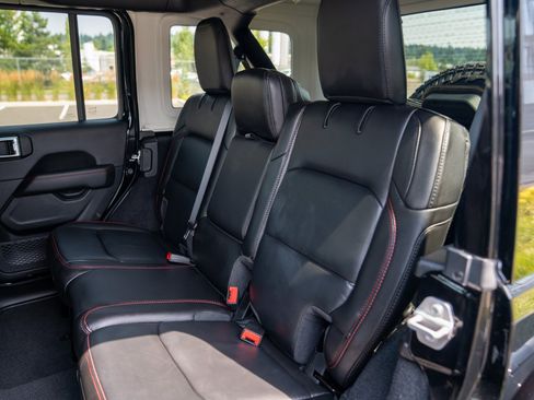 Used 2021 Jeep Wrangler Unlimited Rubicon AWD/4WD image 21