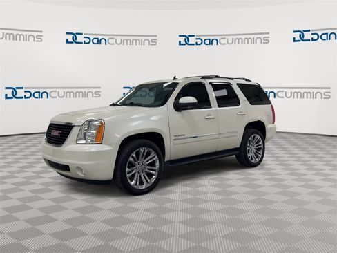 Used 2012 GMC Yukon SLT w/ SLT-2 Equipment Package image 4