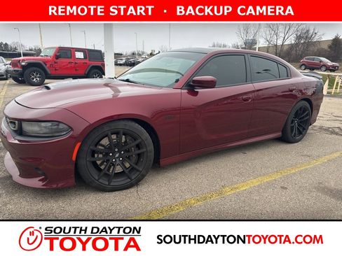 Used 2017 Dodge Charger R/T image 1