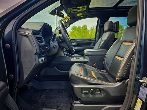 Used 2021 GMC Yukon XL AT4 w/ AT4 Premium Plus Package AWD/4WD image 14