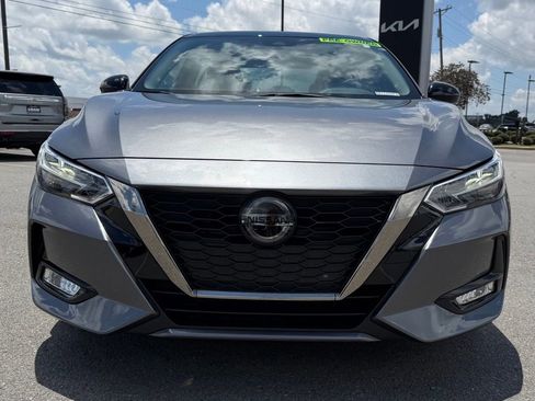 Used 2022 Nissan Sentra SR w/ Trunk Package FWD image 2