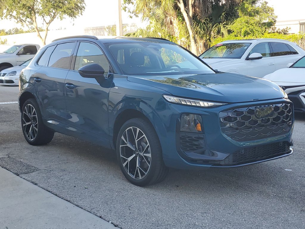 New 2026 Audi Q3 quattro 2.0T AWD/4WD image 2
