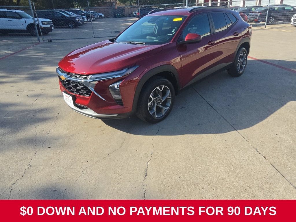 Used 2025 Chevrolet Trax LT w/ LT Convenience Package FWD image 1