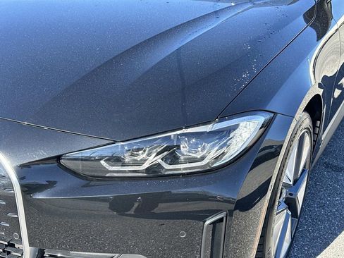 Used 2023 BMW i4 eDrive35 w/ Premium Package image 8