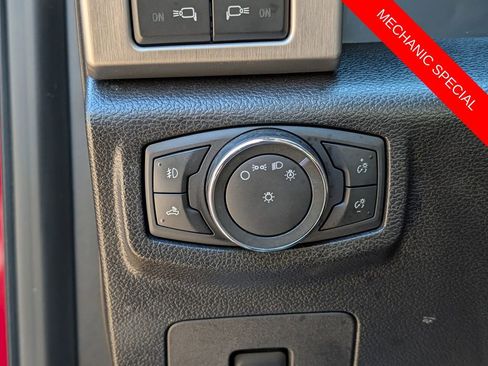 Used 2015 Ford F150 Platinum w/ Equipment Group 701A Luxury AWD/4WD image 18