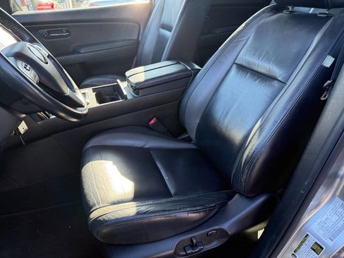 Used 2011 MAZDA CX-9 Touring image 2
