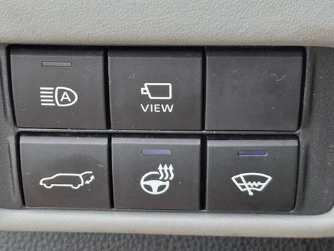 Used 2022 Toyota Highlander Platinum AWD/4WD image 11