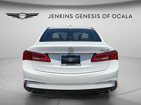 Used 2018 Acura TLX V6 w/ Technology Package FWD image 4