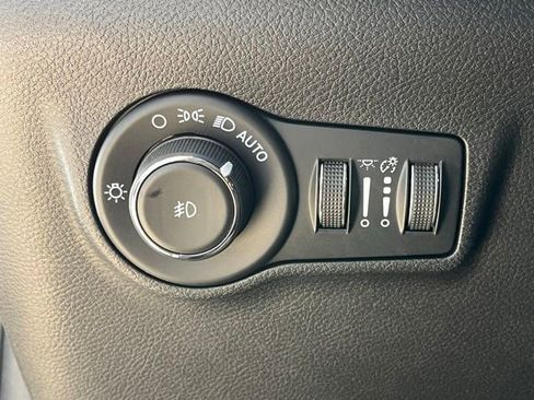 Used 2023 Jeep Compass Limited w/ Elite Group image 19