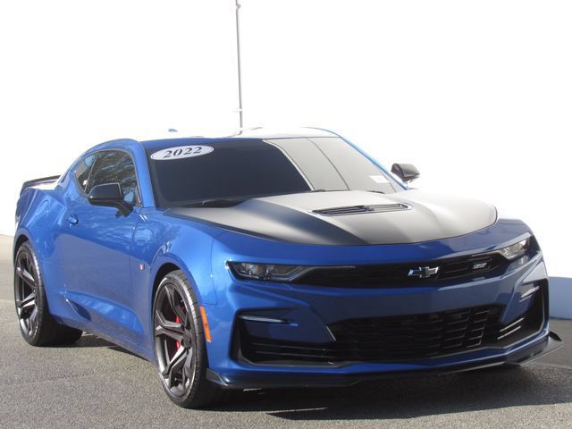 Used 2022 Chevrolet Camaro SS RWD image 3