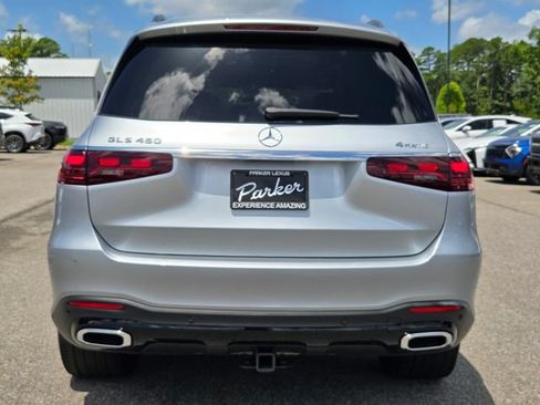 Used 2025 Mercedes-Benz GLS 450 4MATIC image 4