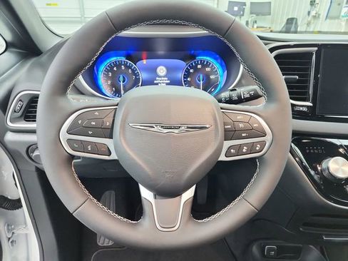 New 2026 Chrysler Voyager LX image 13