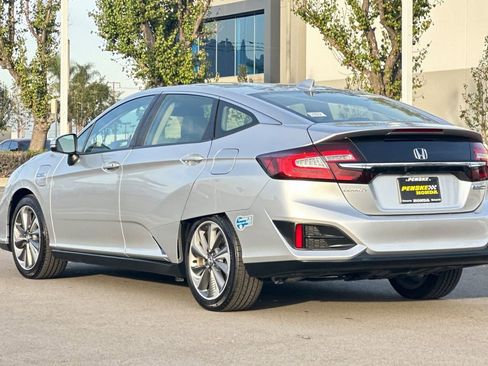 Certified 2021 Honda Clarity Plug-In Hybrid image 6