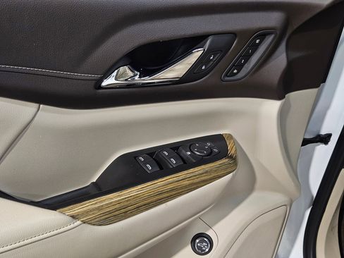 Used 2019 GMC Acadia Denali image 21