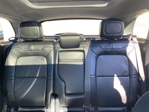 Used 2021 Lincoln Corsair AWD w/ Premium Package image 38