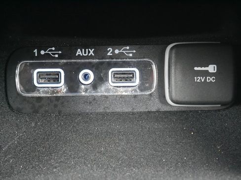 Used 2022 Jeep Grand Cherokee Laredo X image 22