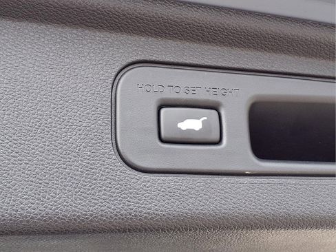 Used 2025 Honda Odyssey Elite image 7