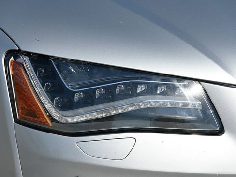 Used 2012 Audi A8 L 4.2 AWD/4WD image 32