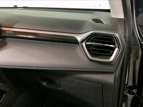 Used 2025 Chevrolet TrailBlazer LT AWD/4WD image 18