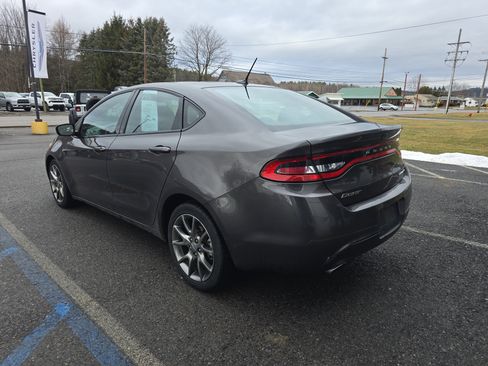 Used 2015 Dodge Dart SXT w/ Sun/Sound Group image 5