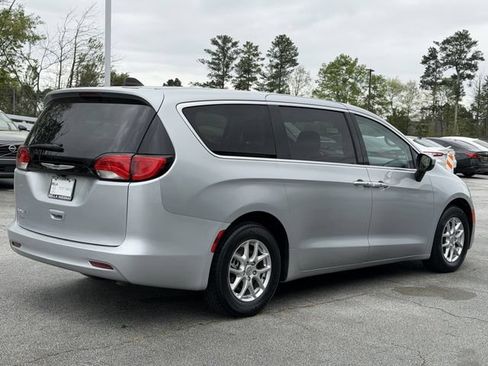 Used 2023 Chrysler Voyager LX FWD image 23