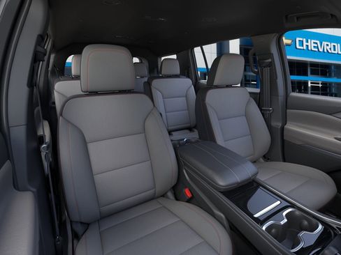 New 2026 Chevrolet Traverse LT w/ Driver Confidence Package image 16