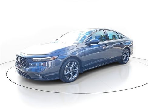 Certified 2023 Honda Accord EX image 3