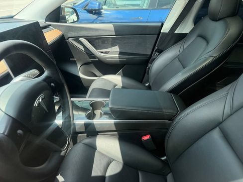 Used 2021 Tesla Model Y 2WD image 27