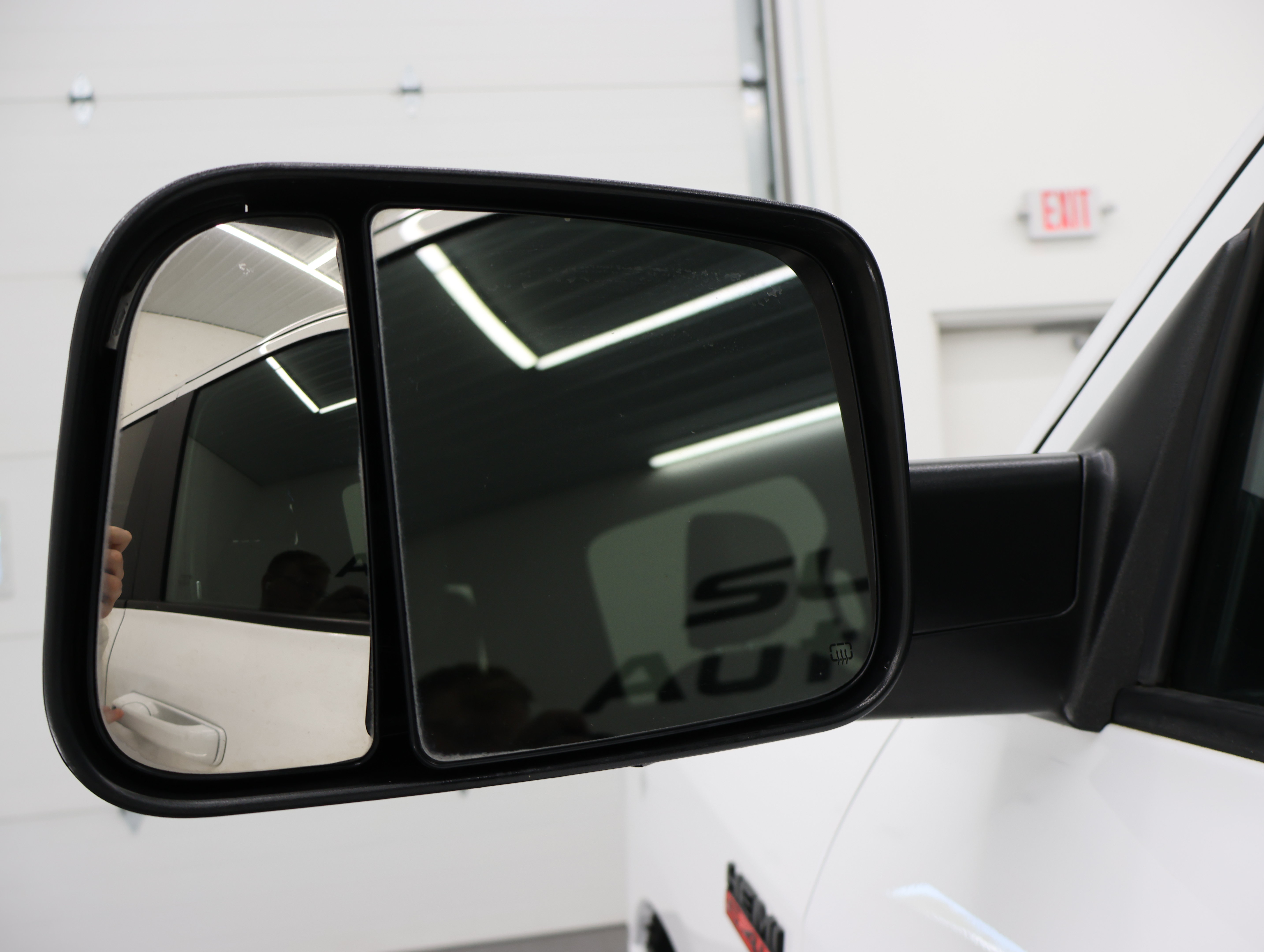 Used 2022 RAM 2500 Big Horn w/ Level C Equiment Group AWD/4WD image 40