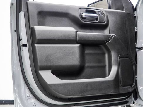 Used 2025 Chevrolet Silverado 1500 Custom RWD image 28