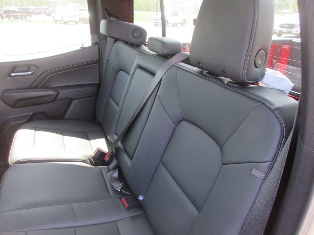 New 2026 GMC Canyon Elevation w/ Convenience Package AWD/4WD image 14