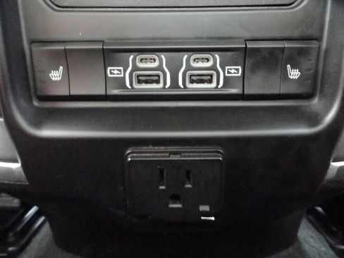 Used 2021 RAM 1500 Laramie w/ Night Edition AWD/4WD image 29