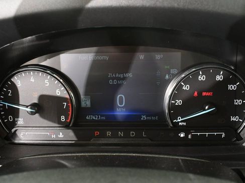 Used 2023 Ford Explorer Limited w/ Limited Technology Package image 27