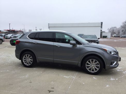 Used 2020 Buick Envision Essence image 3