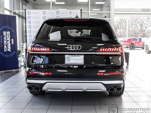 Used 2022 Audi SQ7 Prestige w/ Prestige Package image 14