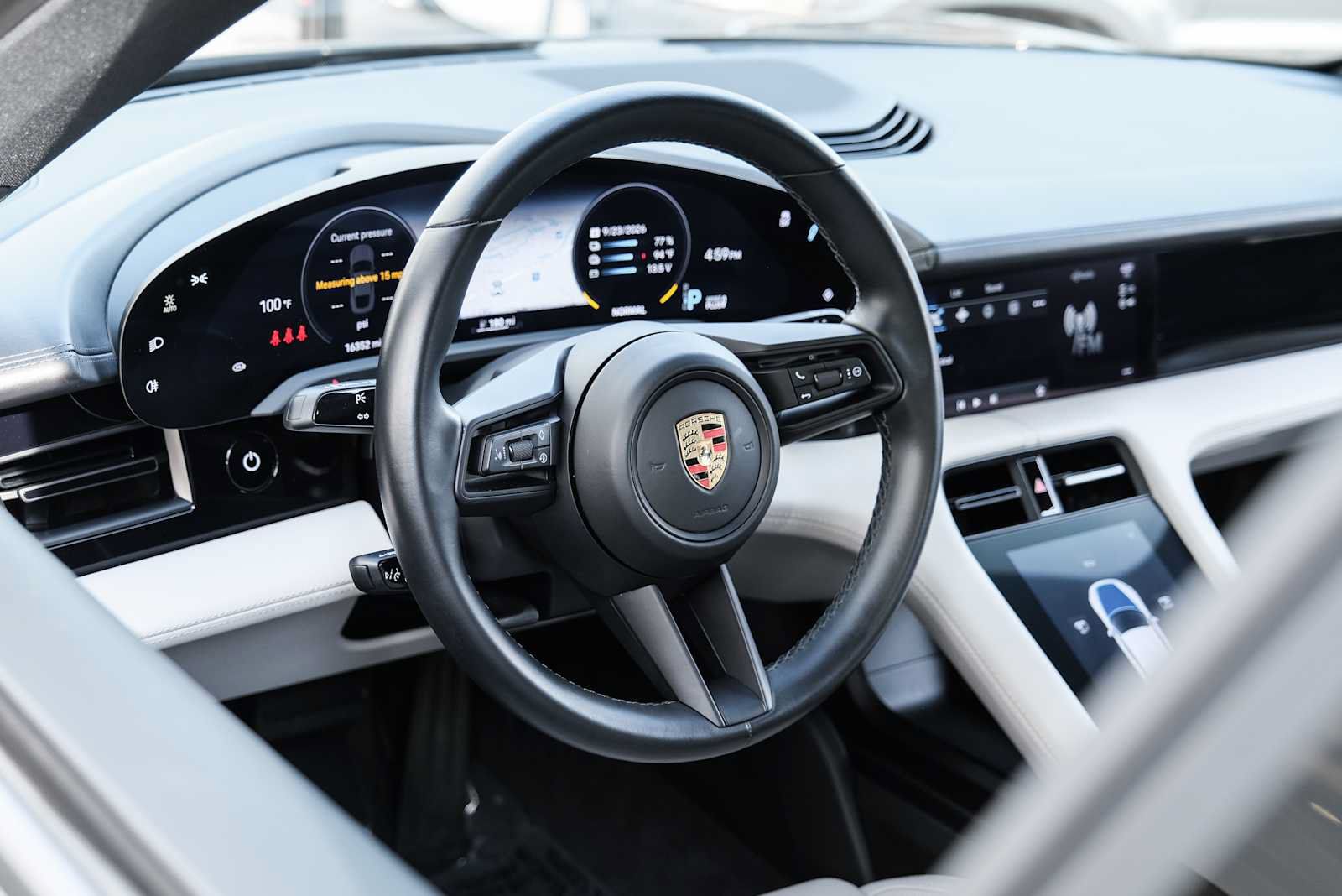 Used 2023 Porsche Taycan RWD image 21