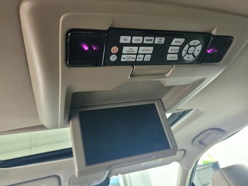 Used 2016 Honda Pilot Touring image 17