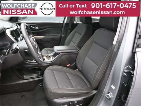 Used 2023 GMC Acadia SLE w/ Driver Convenience Package image 17