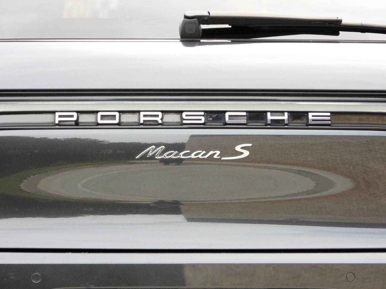 Used 2020 Porsche Macan S AWD/4WD image 29