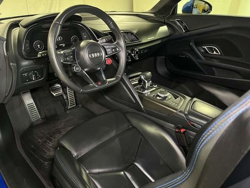 Used 2018 Audi R8 V10 image 16