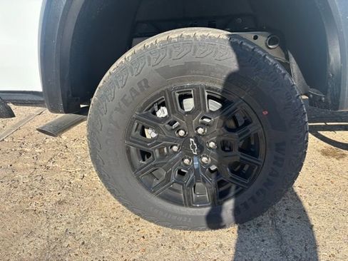 New 2026 Chevrolet Colorado Trail Boss AWD/4WD image 9