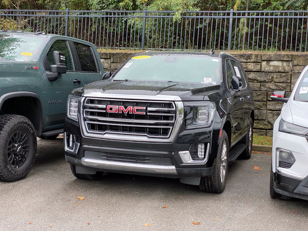 Used 2023 GMC Yukon SLT w/ SLT Premium Package AWD/4WD image 3