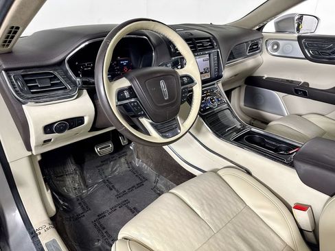 Used 2018 Lincoln Continental Black Label FWD image 9