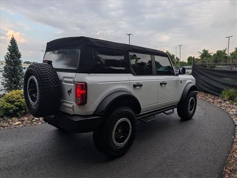 Used 2024 Ford Bronco Big Bend w/ Sasquatch Package AWD/4WD image 5