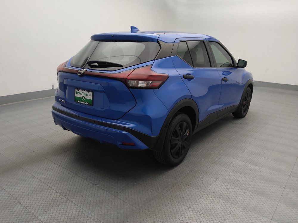 Used 2023 Nissan Kicks S FWD image 9