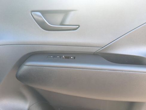 Used 2025 Hyundai Kona SEL image 22