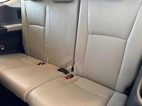 Certified 2024 Toyota Grand Highlander AWD image 19