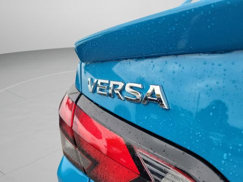 Used 2025 Nissan Versa SR w/ Trunk Package image 8
