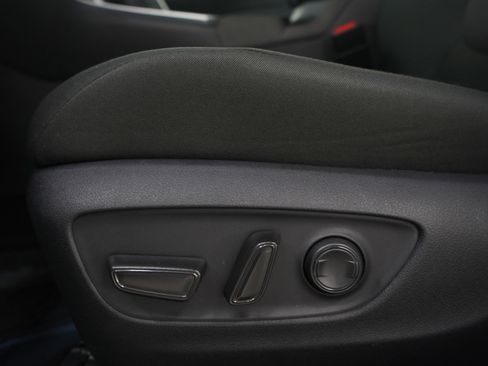 Used 2025 Toyota RAV4 XLE w/ Convenience Package image 24