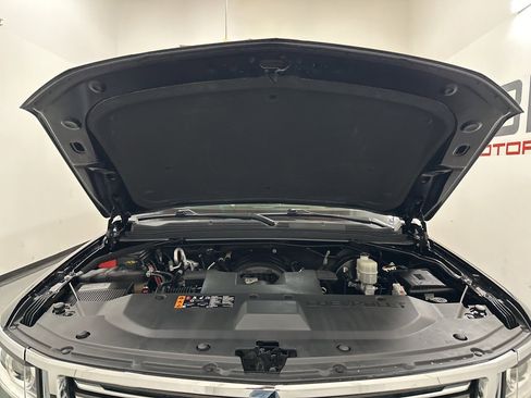 Used 2019 Chevrolet Suburban Premier w/ Max Trailering Package image 5